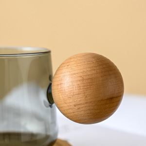 Ensemble de tasses et soucoupes à café créatives de style nordique, tasse en verre à poignée en bois - Product Image 2