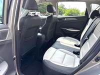 Auto Usado 2017 Changan CS35 1.6L 4AT Deluxe 2WD Bajo Kilometraje, SUV Usado con Volante a la Izquierda, Venta Caliente, Exportación al por Mayor, China, Asequible