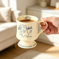 Mug en céramique sur pied motif ours de dessin animé mignon, style vintage, crème, tasse à café haute sur pied, pour thé de l'après-midi, lait ou eau