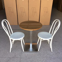 Chaise de marine Mandap blanche de Thonet antique en métal bon marché pour l'événement de mariage