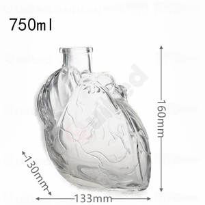 Hình Trái Tim Rõ Ràng Thủy Tinh Linh Hồn Chai Thiết Kế Độc Đáo 500Ml Vodka Brandy Tùy Chỉnh Nút Chai 700Ml 750Ml Lưu Trữ Khuếch Tán Tequila - Product Image 4