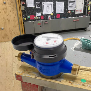 Medidor de Agua Inteligente para el Hogar de Alta Calidad, Precio DN15 DN20, Azul, Multi-Jet, Tipo Seco, Cuerpo de Plástico, OEM para Suministro de Agua - Product Image 1