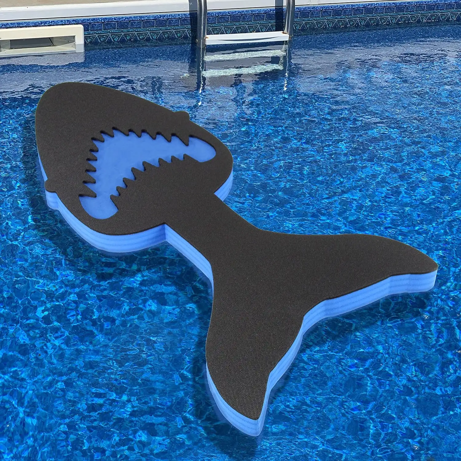 Personalizzato colorato XPE in schiuma galleggiante squalo sella acqua galleggiante sedia Lounge per interni all'aperto sport in stile casa piscine