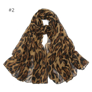 Pañuelo plano de lana para mujer, estilo Baotou, con estampado clásico de leopardo, protección solar, para viajes transfronterizos, de hilo de Bali, para el cabello - Product Image 4