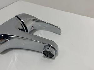 Grifo Mezclador <span class=keywords><strong>de</strong></span> Lavabo Cerámico Moderno Contemporáneo <span class=keywords><strong>de</strong></span> 40MM CE, <span class=keywords><strong>Monomando</strong></span> <span class=keywords><strong>de</strong></span> Agua Fría/Caliente con Cartucho, Montaje en Cubierta, <span class=keywords><strong>Manguera</strong></span> <span class=keywords><strong>de</strong></span> Acero Inoxidable - Product Image 5