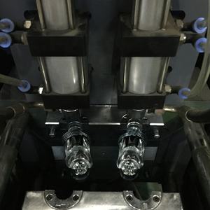 Semi Automatische Huisdier Blow Molding Tritan Fles Blazen <span class=keywords><strong>Machine</strong></span> - Product Image 4