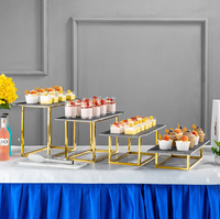Plateau de présentation de gâteaux et desserts en métal doré pour buffet, table de pâtisserie, stand de restauration pour mariage et décoration d'hôtel