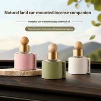 Diffuseur d'huiles essentielles pour voiture, parfum léger et durable, ornement de parfum d'intérieur pour véhicule, disponible en stock, pour utilisation automobile