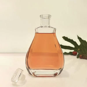 Logotipo personalizado <span class=keywords><strong>Buena</strong></span> <span class=keywords><strong>calidad</strong></span> y precio razonable 350ml 500ml 700ml 750ml Whisky/Vodka/<span class=keywords><strong>Gin</strong></span> Botellas <span class=keywords><strong>de</strong></span> vidrio Botella <span class=keywords><strong>Gin</strong></span> - Product Image 5