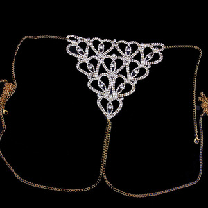 FanYue Nouveauté <span class=keywords><strong>2022</strong></span> Bijou de corps sexy pour <span class=keywords><strong>femme</strong></span>, chaîne de taille en strass cœur rouge pour string - Product Image 4