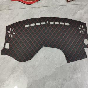 Tapete Protector Solar Acolchado de Cuero para Tablero, Material en Rollo con Revestimiento de Silicona Antideslizante para Interiores de Automóviles - Product Image 6