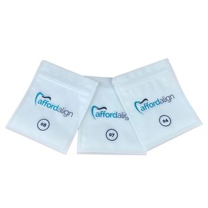 Bolsa de plástico sellada de 3 lados para embalaje Dental, paquete de bolsas de embalaje con diseño personalizado y alineación clara de dientes Mylar, cantidad mínima de 200 Uds. - Product Image 1