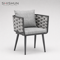 Ensemble de table et chaises de salle à manger d'extérieur en tissu imperméable tissé à la main en alliage d'aluminium moderne pour patio, villa, hôtel et salon