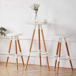 Vente en gros au prix d'usine Petite table de comptoir de cuisine ronde en bois MDF moderne Table de bar haute Woond avec pieds en bois - Product Image 1