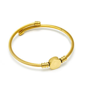 Brazaletes de Acero Inoxidable con Baño de Oro de 18K, Diseño Trenzado, Joyería Religiosa Cristiana Católica, Sin Deslustre - Product Image 1