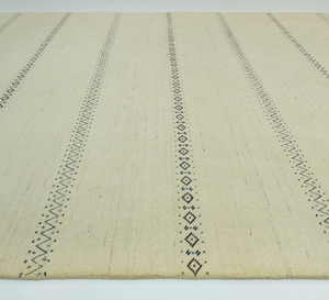 Auténtica Alfombra de lana Gabbeh con motivos geométricos y colores tierra ideal para espacios de estar y dormitorio - Product Image 6