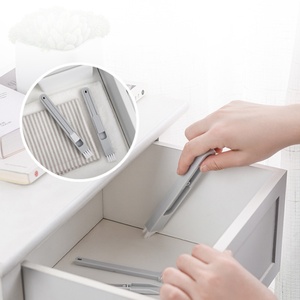 Recogedor de Polvo Portátil Multiusos 2 en 1, Herramienta de Limpieza, Cepillo para Ventanas, Cepillo para Limpiar Teclados y Puertas - Product Image 5