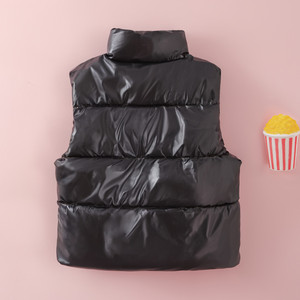 <strong>Black</strong> Glossy Padded Breathable Kids Vest-Turtleneck Collar Zipper Closure Crown Letter M Crest Decor Sleeveless <strong>Gilet</strong> for <strong>Girls</strong> - Product Image 3