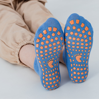 Chaussettes d'été fines de qualité supérieure, nouvelle collection, pour enfants, avec points en silicone antidérapants, idéales pour l'apprentissage de la marche et le trampoline.
