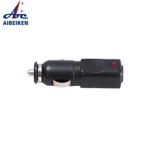 <span class=keywords><strong>Prise</strong></span> allume-cigare 12V avec bouton d'éjection <span class=keywords><strong>prise</strong></span> allume-cigare <span class=keywords><strong>voiture</strong></span> allume-cigare remplacement <span class=keywords><strong>prise</strong></span> de courant <span class=keywords><strong>auxiliaire</strong></span> - Product Image 3