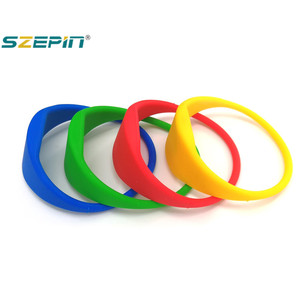 Uzun menzilli bilezik RFID etiketi 2.45GHz aktif rfid bileklik erişim kontrol sistemi - Product Image 1