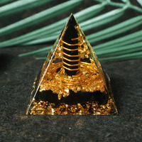 Beliebte DIY Kristallpyramide Harz-Kunsthandwerk mit Epoxidharz-Tropfen Tischdekoration