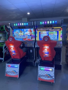 Machine de jeu de course intérieure commerciale à prix d'usine, simulateur de conduite vidéo 3D pour parc d'attractions - Product Image 2