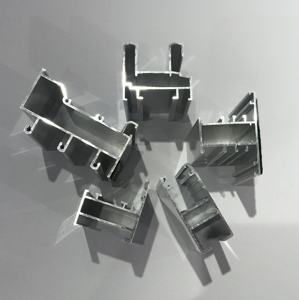 Sezioni di profilo in alluminio serie 6000 anodizzato con profilo di servizio di taglio del telaio in alluminio - Product Image 3