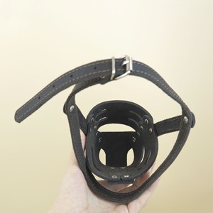 Bozal de perro de cuero de grano superior duradero y transpirable al por mayor bozal de perro ajustable de estilo clásico - Product Image 3