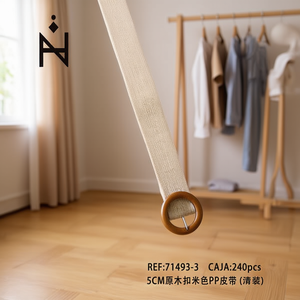 Cintura in Tessuto PP Beige con Fibbia in Legno da 5 Cm - Product Image 3