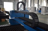 Machine de découpe laser à fibre CNC haute précision 3000W, zone de travail 3000x1500mm, découpe industrielle de métaux, laser automatique CHNVIKEN