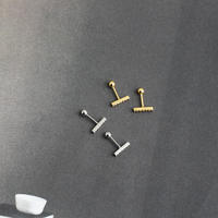 Boucles d'oreilles fines en zircon cubique vertical exquis en argent 925 plaqué or 18 carats pour femmes