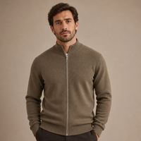 Cardigan zippé en mélange cachemire et laine pour homme, col tricoté avec poches, luxe discret, style décontracté chic, vente en gros Europe