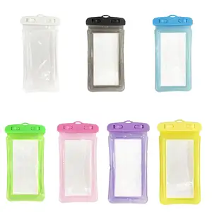 Hot Selling Universal PVC Outdoor Usage 360-degree Deeply Waterproof Sealed Buckle Mobile Phone Airbag Waterproof Pouch