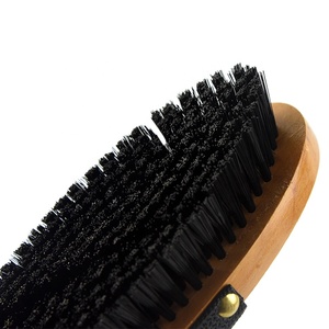 Équipement d'équitation en <span class=keywords><strong>bois</strong></span>, <span class=keywords><strong>brosse</strong></span> de nettoyage pour animaux de compagnie avec manche tissé <span class=keywords><strong>brosse</strong></span> à chaussures <span class=keywords><strong>brosse</strong></span> à plumeau pour chevaux - Product Image 3