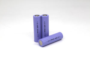 Le plus populaire <span class=keywords><strong>prix</strong></span> d'usine 18650 batterie 3.7v 2000mah batterie externe cylindrique au lithium-ion avec étui - Product Image 3