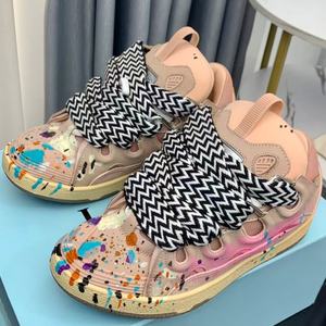 Chaussures de sport respirantes de luxe haut de gamme pour hommes et femmes, chaussures décontractées toutes saisons, chaussures à lacets rehaussantes - Product Image 1