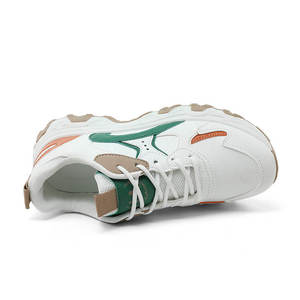 Chaussures de skate confortables et respirantes en caoutchouc pour l'été, style sport universitaire, idéales pour la marche. - Product Image 3