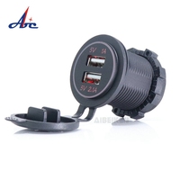 Chargeur de voiture Double anneau USB Led 3.1A Entrée DC12v-24v Sortie Usb 3.1A Chargeur Usb de voiture ABS 37*29*53mm