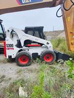 Gebrauchter Mini-Kompaktlader Bobcat S300 aus Amerika, EPA- und CE-zertifiziert, Hocheffizienter Allradlader Bobcat S300 Radlader