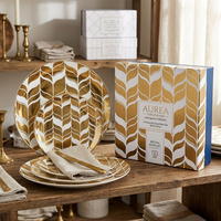 Service de table en céramique de luxe personnalisé avec bordure en or véritable, assiettes en porcelaine pour mariage et banquet royal