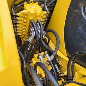 Excavatrices d'occasion Komatsu PC60-6 d'origine japonaise, 6 tonnes - Product Image 6