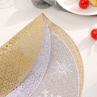 Set de table rond en PVC ajouré flocon de neige 38 cm – Décoration de table de Noël et de fêtes
