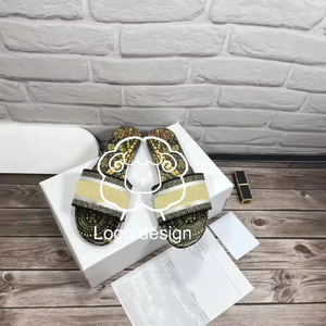 Sandales de luxe pour femmes 2026, de marque célèbre, antidérapantes et respirantes, avec logo, pour l'été, semelle intérieure en PU - Product Image 5