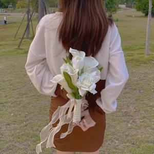 Suministros de Decoración para Bodas al por Mayor, Ramo de Flores Artificiales de Seda para Novia, Dama de Honor, Graduación y Pascua - Product Image 2