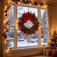 Grande couronne de Noël américaine en aiguilles de pin, eucalyptus et baies rouges, avec nœud en velours, ornement suspendu pour porte et fenêtre, accessoire de décoration