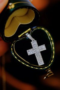 Xinfly 0.36ct Round Diamond Jesus <b>Cross</b> Pendant 18k White Gold Chain Diamond Necklace for Women - Product Image 4