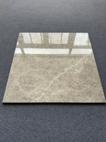 Carreaux de sol en porcelaine 60x60, aspect marbre blanc et noir brillant, poli, émaillé, pleine masse, rectifié, pour intérieur