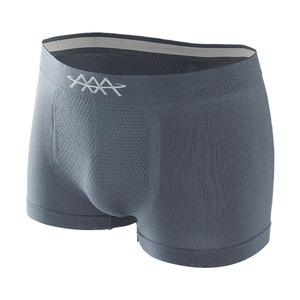 Sous-vêtements pour hommes <span class=keywords><strong>Boxers</strong></span> sans couture et respirants Taille moyenne sans trace Confortable Haute Élastique Quatre Saisons Sous-vêtements en coton pour hommes - Product Image 5