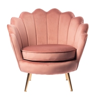 Chaise élégante en velours en forme de pétale de lotus, avec pieds en métal doré et revêtement en tissu.